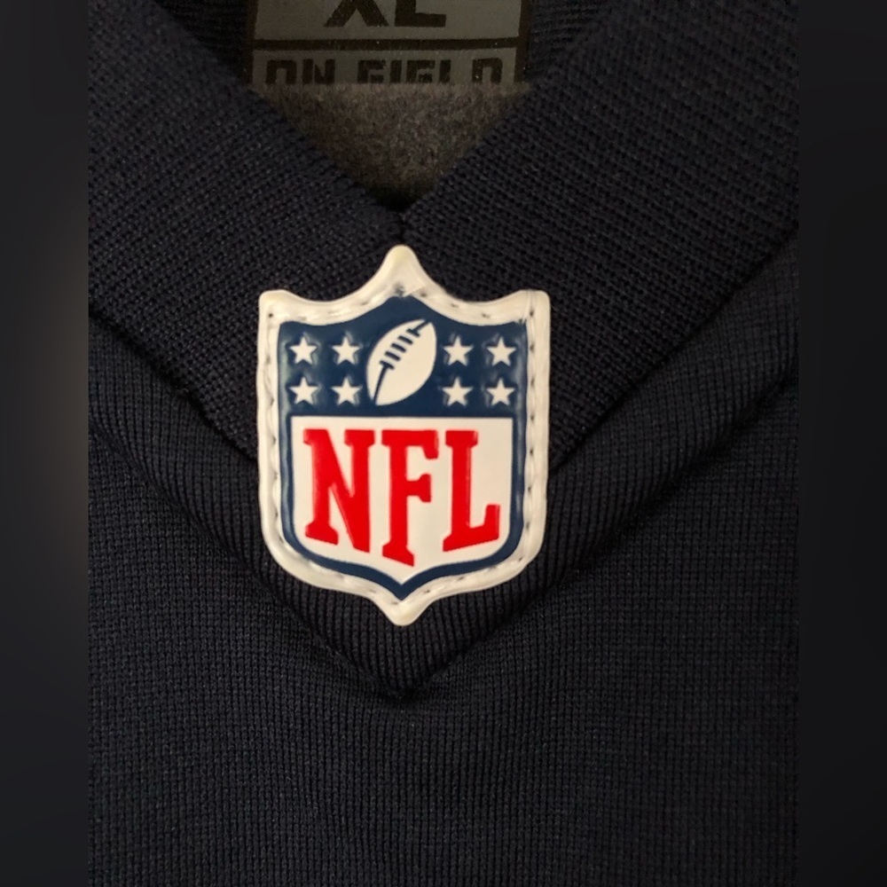 Brandon Marshall Bears Jersey - Picture 5 of 6